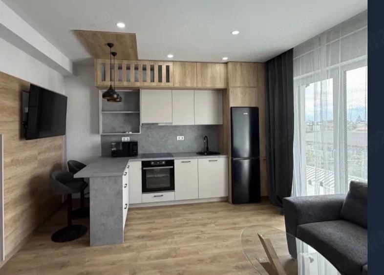 Apartament cu 2 camere semidecomandat în Central