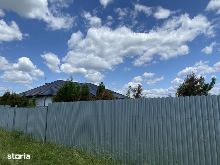 Casă cu 3 camere cu Teren 1400 Mp în Dârste