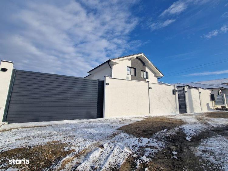 Casă cu 3 camere cu Teren 150 Mp în Paleu