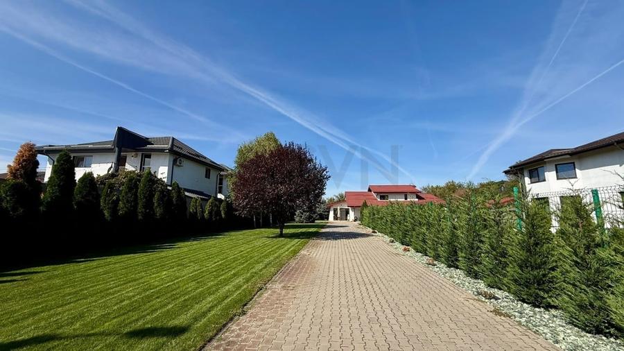 Casă individuală cu 10 camere cu Piscina în Nord