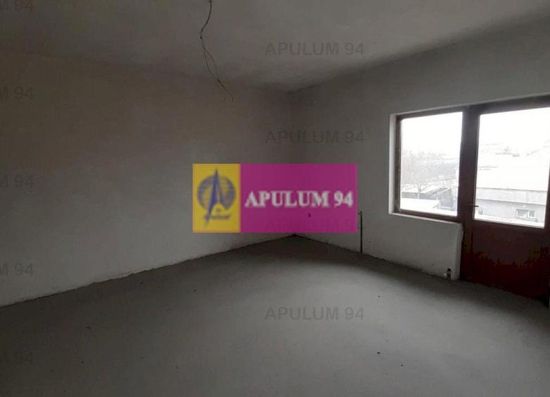Casă individuală cu 4 camere decomandat cu Teren 433 Mp în 1 Decembrie
