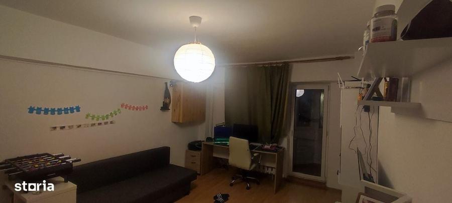 Apartament cu 2 camere decomandat în Moșilor