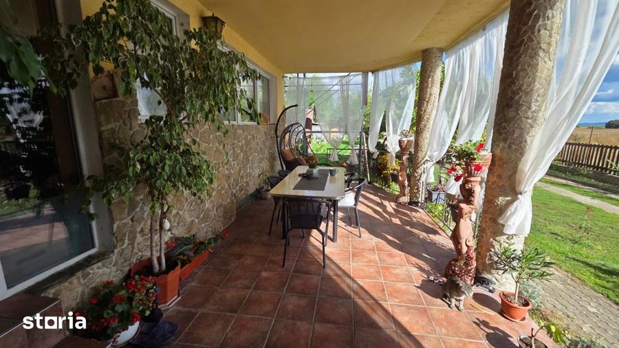 Casă cu 4 camere cu Teren 1560 Mp în Lucian Blaga
