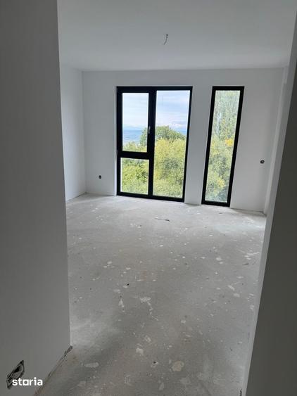 Casă cu 6 camere cu Teren 392 Mp în Feleacu