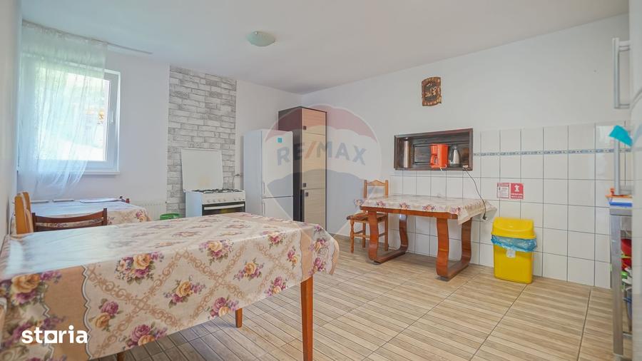 Casă cu Teren 1137 Mp în Moieciu