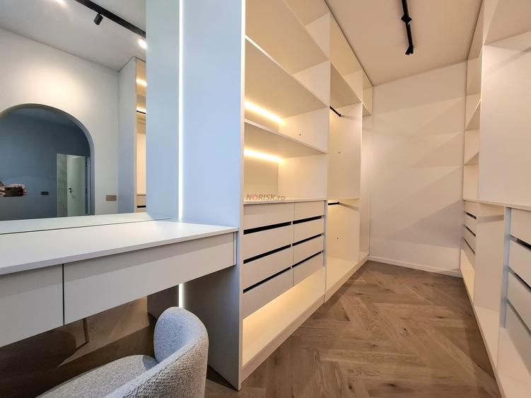 Apartament cu 4 camere decomandat, mobilat în Unirii