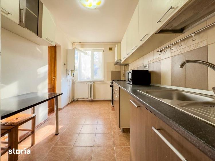 Apartament cu 4 camere decomandat, mobilat în Tomis Nord
