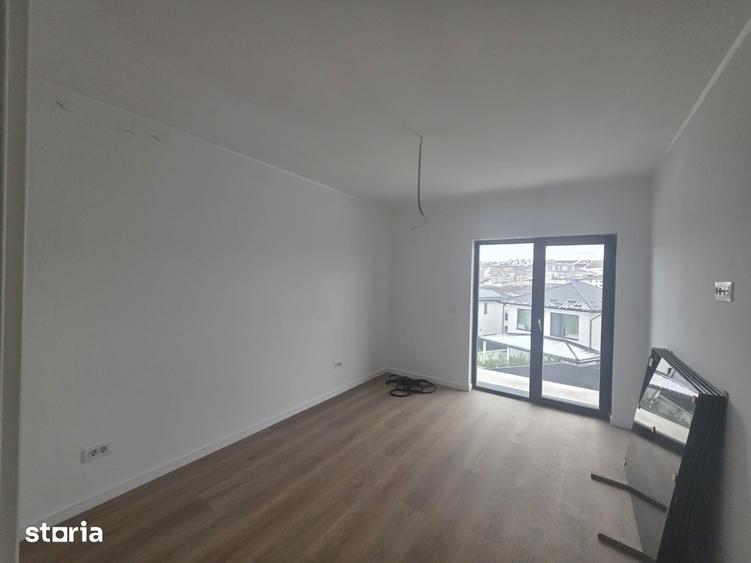 Apartament cu 4 camere în Bârnova
