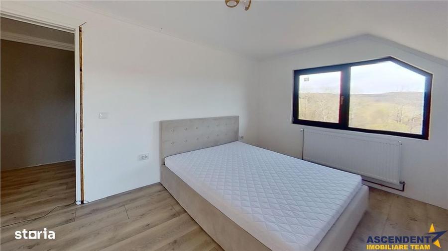 Casă cu 5 camere cu Teren 1532 Mp în Șinca