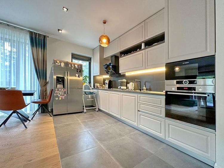 Apartament cu 2 camere decomandat, mobilat în Drumul Poienii