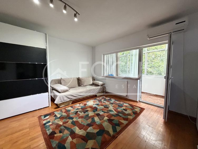 Apartament cu 2 camere decomandat, mobilat în Tei