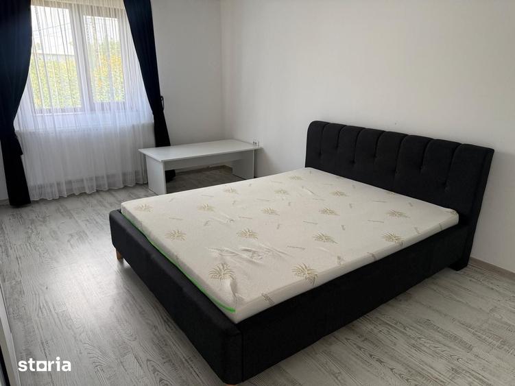 Casă cu 4 camere cu Teren 250 Mp în Ulmi