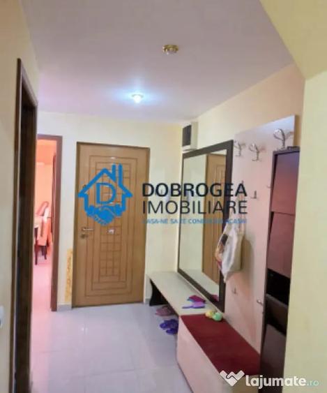 Apartament cu 3 camere decomandat în E3