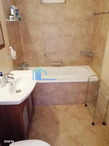 Casă cu 4 camere cu Canalizare în Lipovei