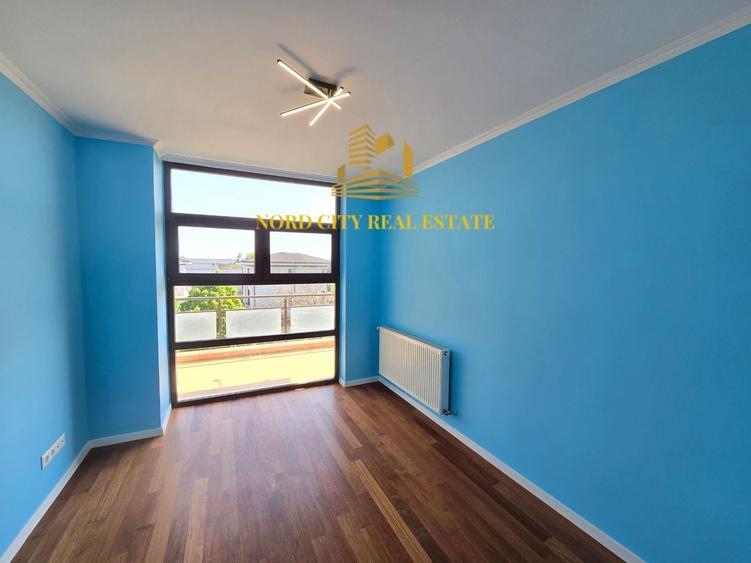 Apartament cu 3 camere semidecomandat în Exterior Vest