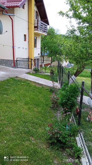Casă cu 5 camere în Vistieru
