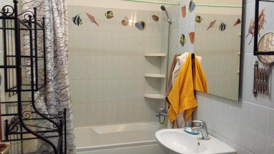 Apartament cu 2 camere decomandat, mobilat în Titan