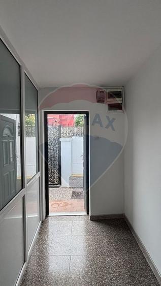 Spațiu comercial, de 38 mp, în Casa de Cultură