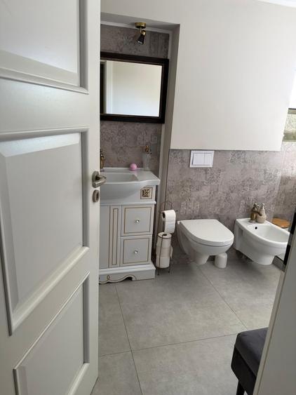 Duplex cu 4 camere cu Canalizare în Dâmbovița