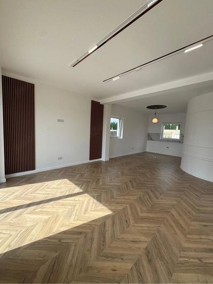 Casă cu 5 camere cu Teren 433 Mp în Oncea