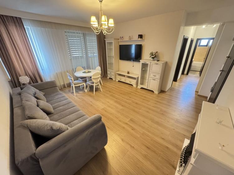 Apartament cu 2 camere decomandat, mobilat în Tomis Plus