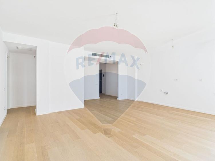 Apartament cu 3 camere decomandat în Nord