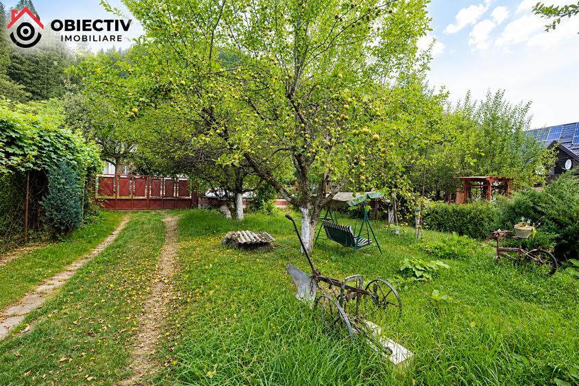 Casă individuală cu 4 camere cu Teren 1477 Mp în Tarcău