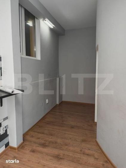 Spațiu comercial, de 14 mp, în Central