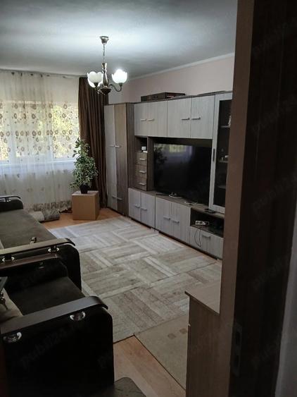 Apartament cu 2 camere decomandat în Micro II