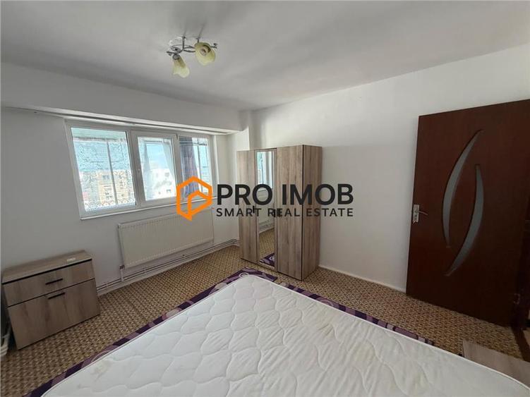 Apartament cu 3 camere semidecomandat, mobilat în Unirii Sud