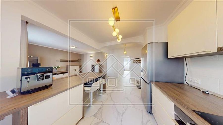 Apartament cu 3 camere nedecomandat în Ultracentral