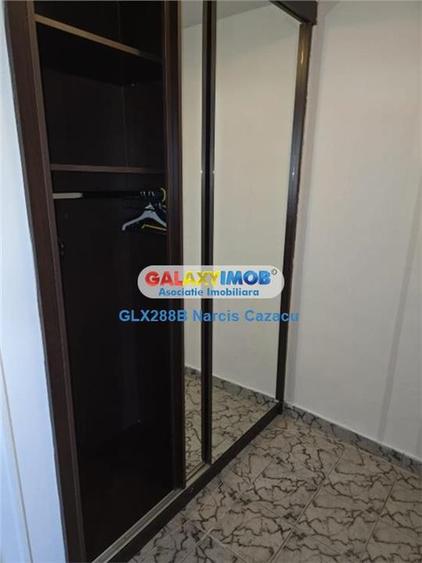 Apartament cu 2 camere semidecomandat, mobilat în P-ța Victoriei