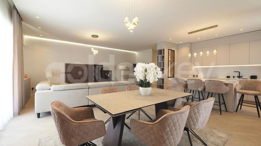 Apartament cu 4 camere decomandat, mobilat în Herăstrău
