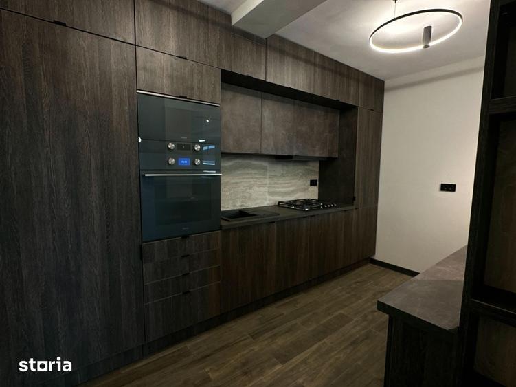 Casă cu 4 camere cu Teren 400 Mp în Vlădești