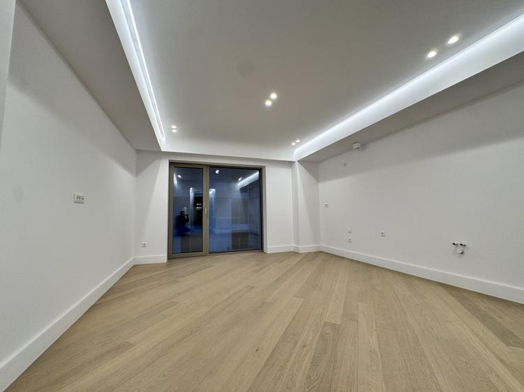 Apartament cu 3 camere decomandat în Voluntari