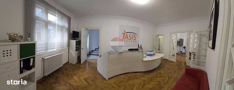 Casă cu 8 camere cu Teren 350 Mp în Eminescu