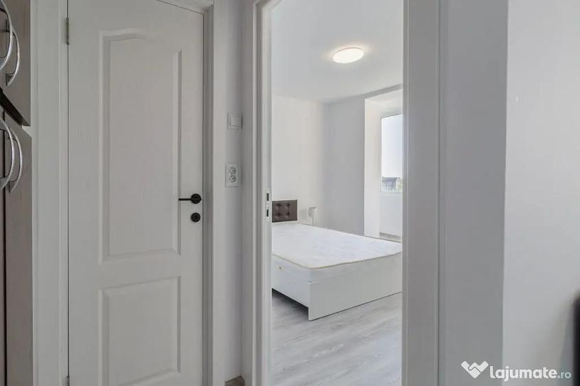 Apartament cu 2 camere semidecomandat în Gara de Nord