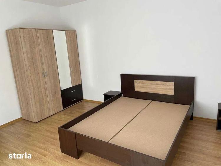 Casă cu 3 camere cu Canalizare în Central