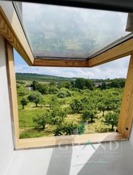 Apartament cu 3 camere decomandat, mobilat în Iris