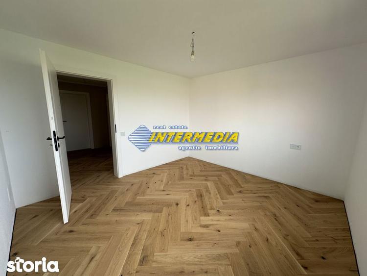 Casă cu 5 camere cu Canalizare în Ighiu