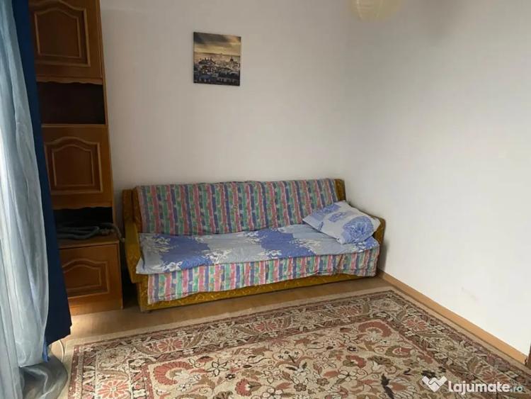 Apartament cu 3 camere decomandat în Mărăști
