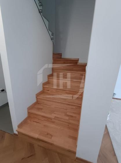 Duplex cu 4 camere cu Garaj în Someșeni
