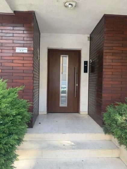 Apartament cu 3 camere semidecomandat în Nerva Traian