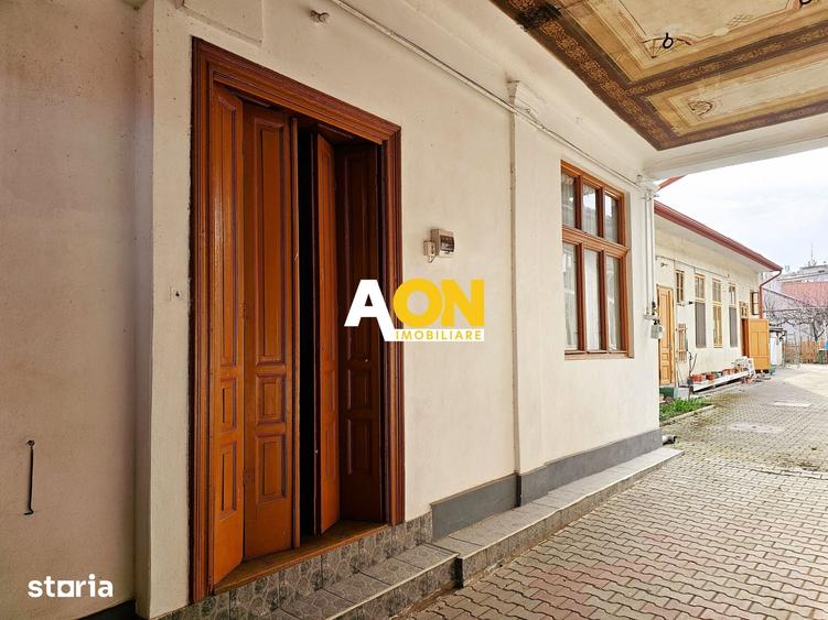 Casa 5 camere, 2 bai, 490 mp teren, Centru, pretabila pentru birouri - 10