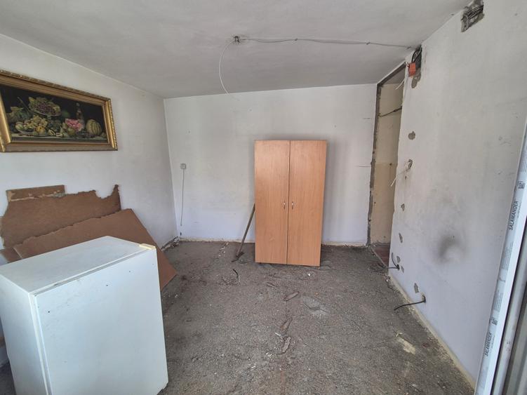 Apartament cu 3 camere decomandat în Luncă