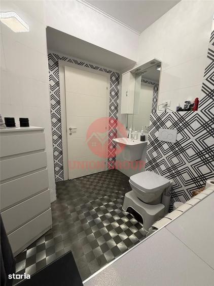 Apartament cu 4 camere decomandat în ICIL