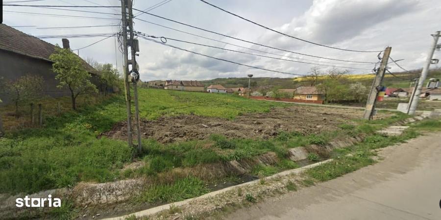 Teren de 2318 mp, în Cucerdea