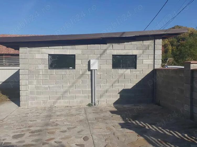 Casă cu 5 camere cu Teren 3519 Mp în Agăș