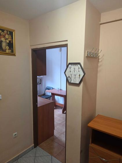 Garsonieră decomandată în Ipotești
