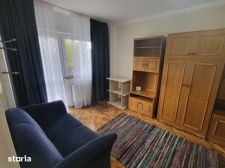 Apartament cu 2 camere semidecomandat în Cristian